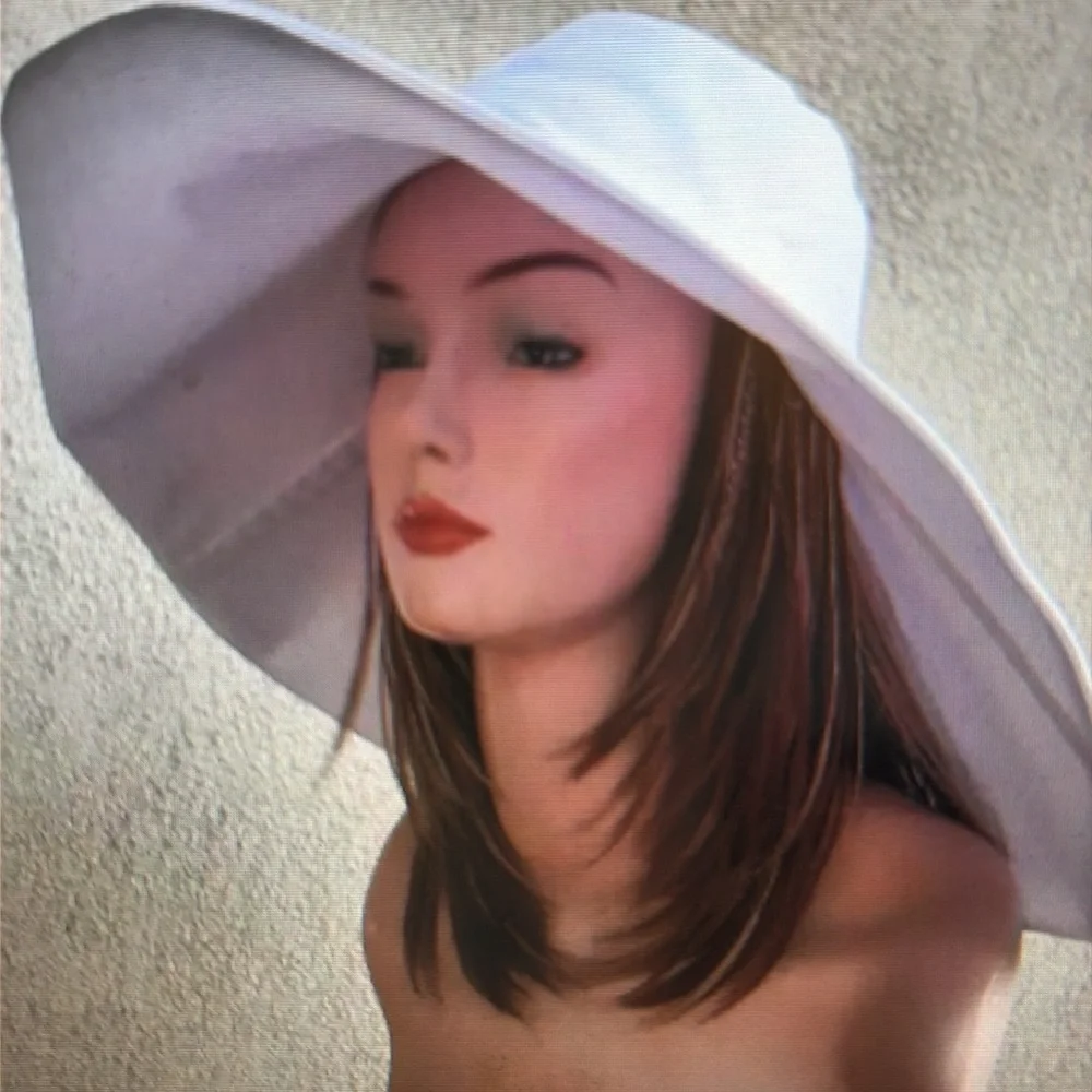 Extra Large Brim Sun hat in cotton for true sun protection.